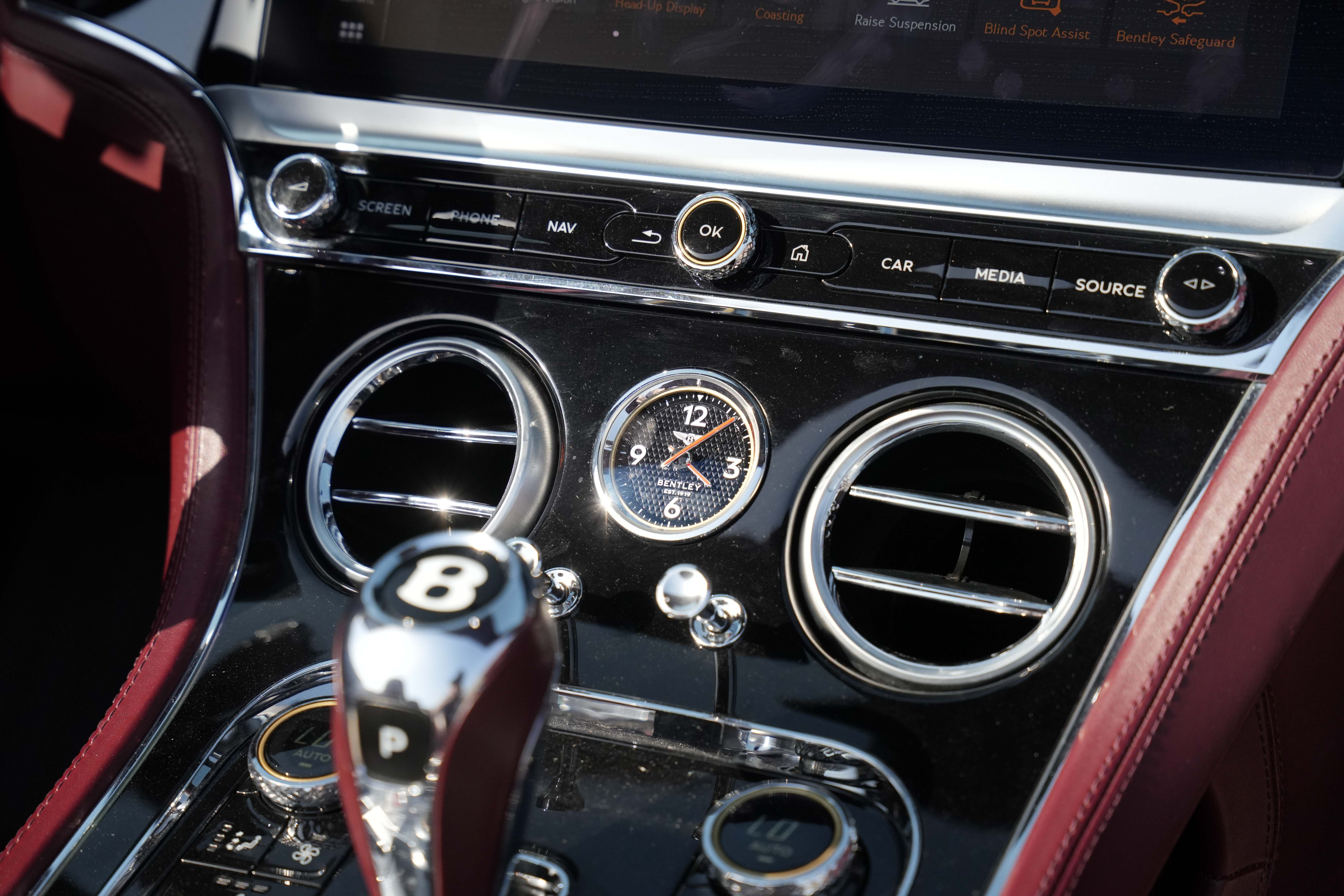 Bentley CONTINENTAL GTC preview 8